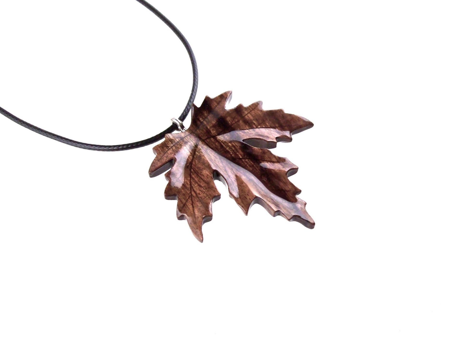 maple leaf pendant
